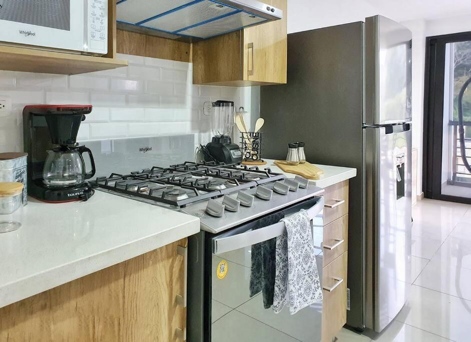 Apartment Life Santa Elena Exclusivo 3hab C/aa Wifi Terraza San Salvador